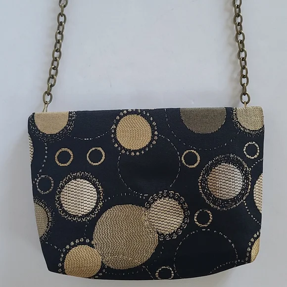 Black with gold circles gold chain purse - Picture 3 of 9